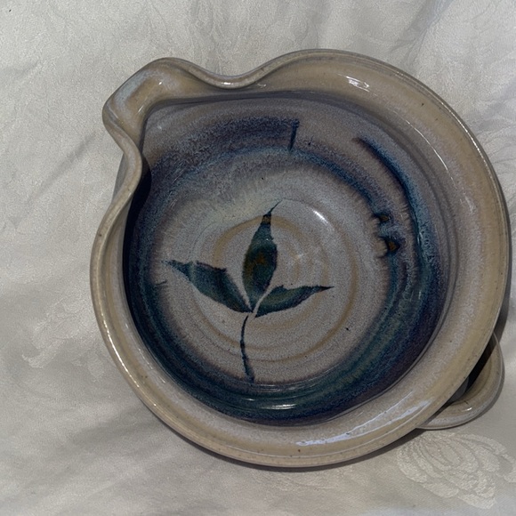 Ceramic handmade bowl - Picture 2 of 4